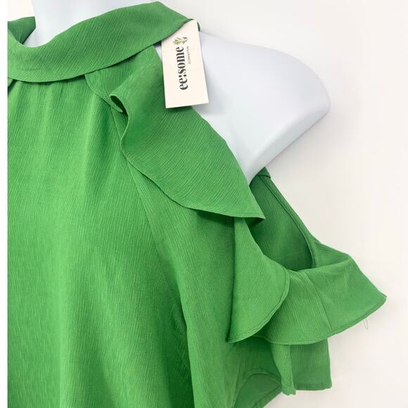 EESome NWT Kelly Green Cold Shoulder Ruffle Oversized Top Size L - Picture 2 of 7